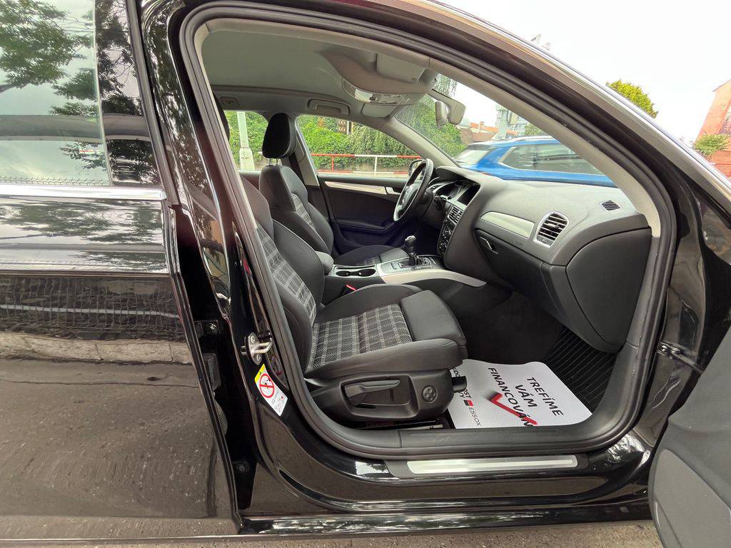 Audi A4 2.0TDI/2010/S.KNIHA,SPORT-140