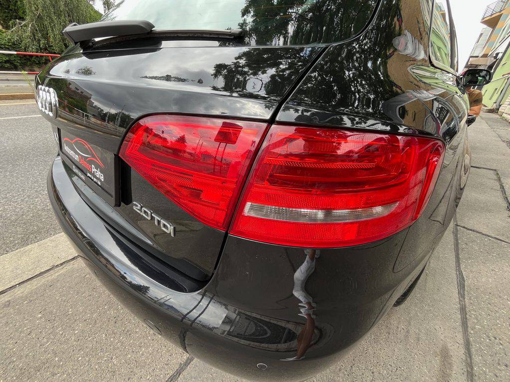 Audi A4 2.0TDI/2010/S.KNIHA,SPORT-140