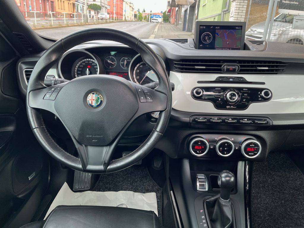 Alfa Romeo Giulietta 1.4TB/2012/AT,SPORT-ZÁRUKA