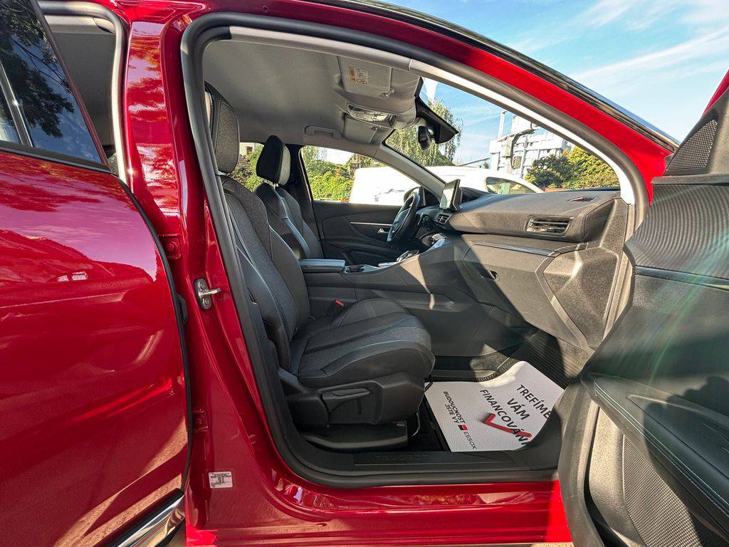 Peugeot 3008 1.5HDi-AT8/2022/1MAJ,CZ-ZÁRUKA