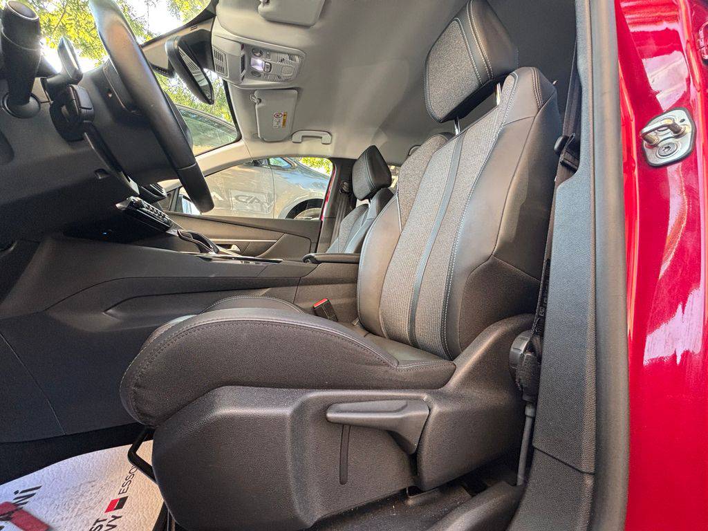 Peugeot 3008 1.5HDi-AT8/2022/1MAJ,CZ-ZÁRUKA