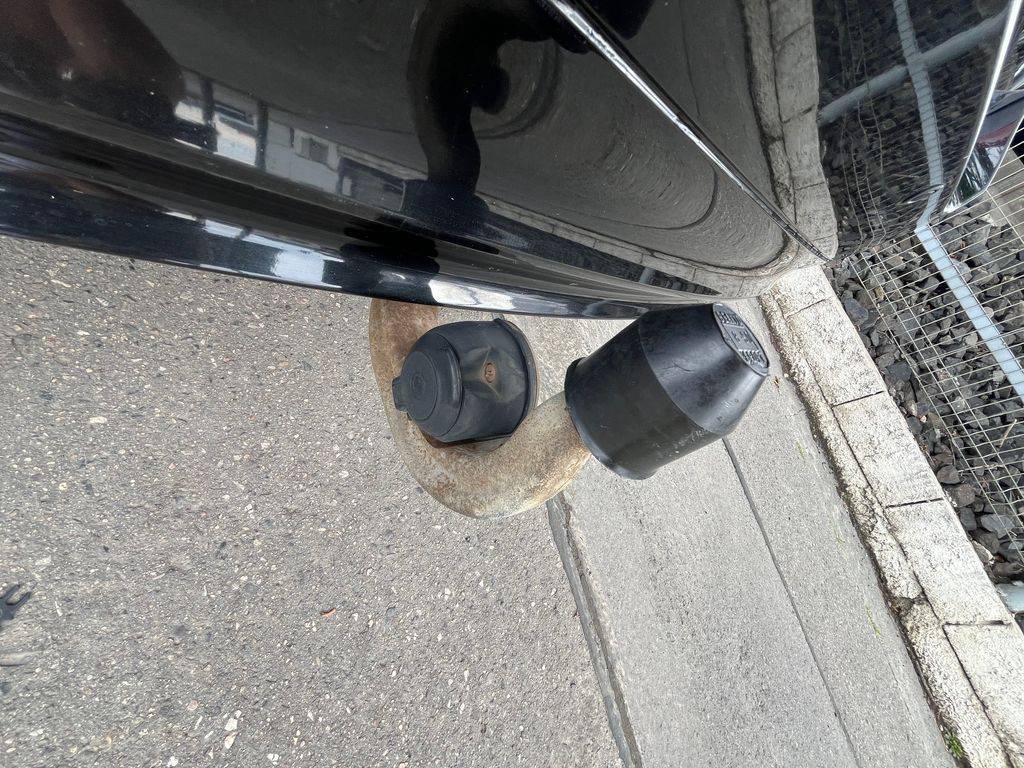 BMW 320 320d/2010/MAN6-2MAJ-WEBASTO