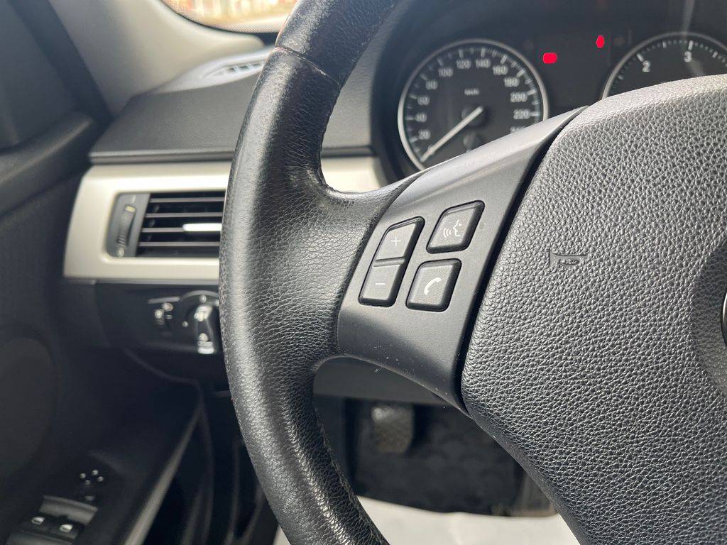 BMW 320 320d/2010/MAN6-2MAJ-WEBASTO