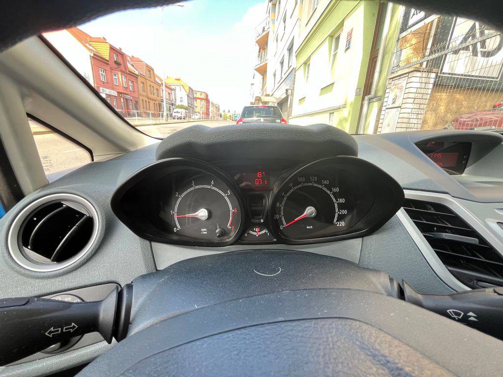 Ford Fiesta 1.25i 44KW/2011/1MAJ,ČR-S.KNIH