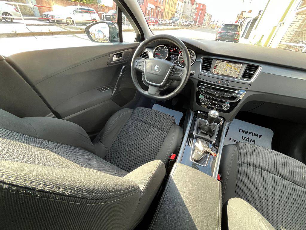 Peugeot 508 2.0HDI-110KW/2017/MAN6-ALLURE-