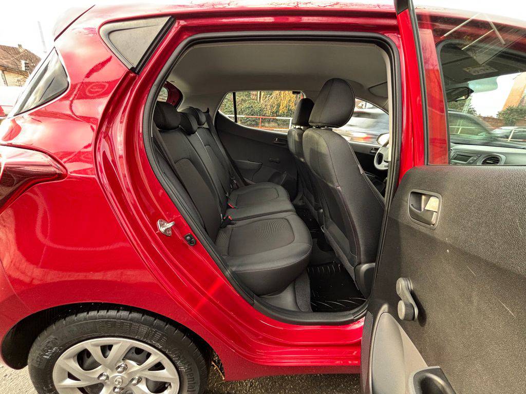 Hyundai i10 1.0i 49kW/2019/1MAJ,S-KNIHA