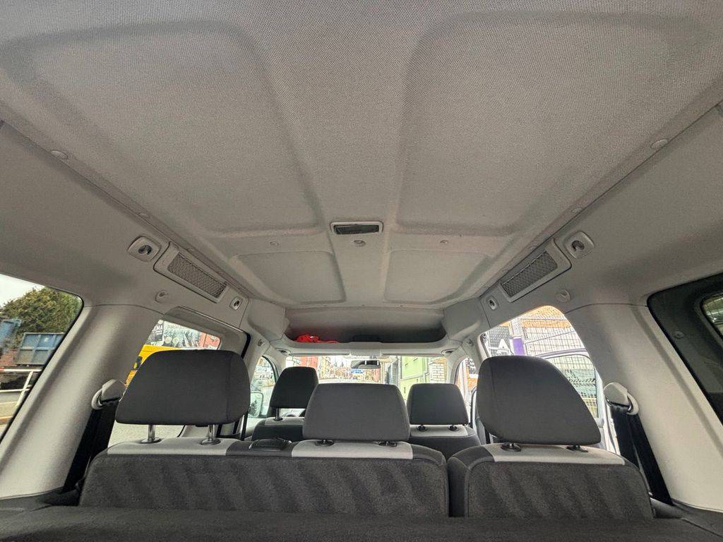 Volkswagen Caddy 1.6TDI/2014/1M,WEBASTO-ZÁRUKA 