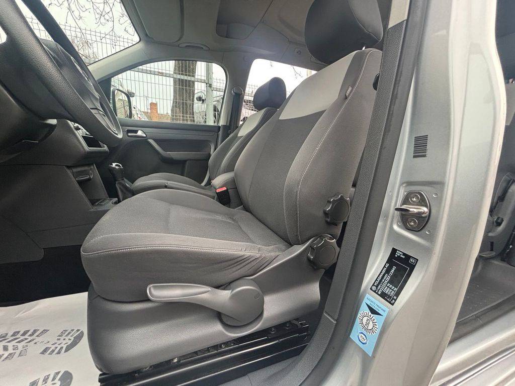 Volkswagen Caddy 1.6TDI/2014/1M,WEBASTO-ZÁRUKA 