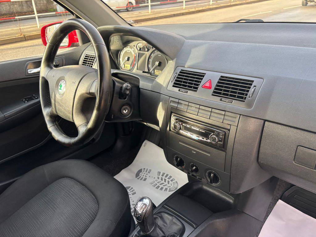Škoda Fabia 1.2HTP/2006/1MAJ.ČR.S.KNIHA