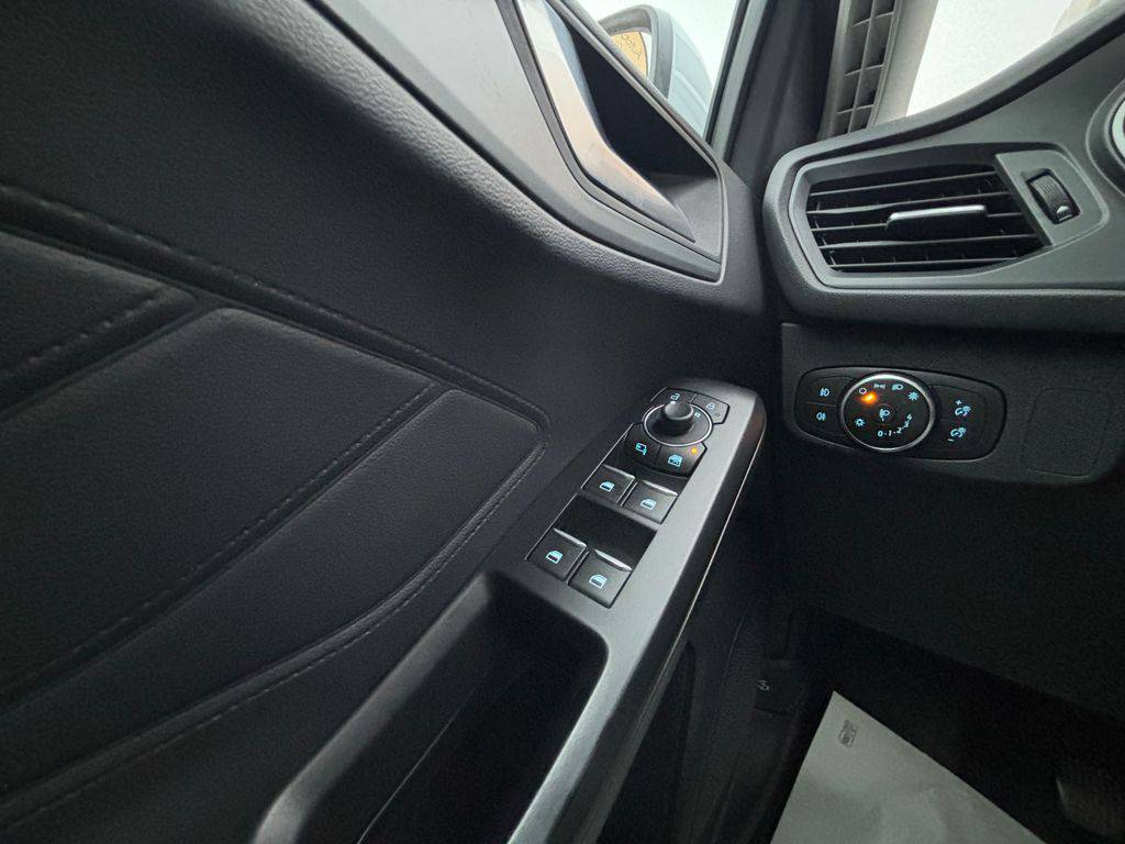 Ford Focus 1.5EB/2023/1MAJ,COOL-ZÁRUKA24