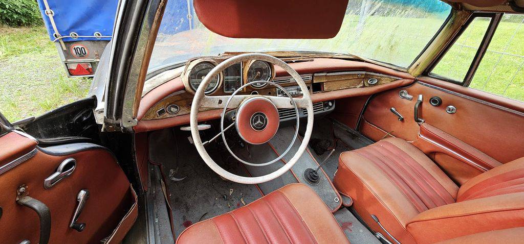 Mercedes-Benz 220 SE COUPE/W111/1963/88kW/2.2V6