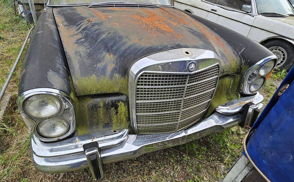 Mercedes-Benz 220 SE COUPE/W111/1963/88kW/2.2V6