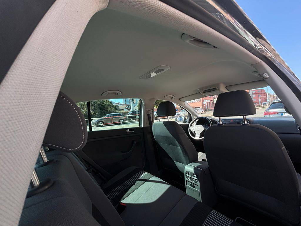 Volkswagen Golf Plus 1.4TSi/2009/DSG-2MAJ-S.KNIHA