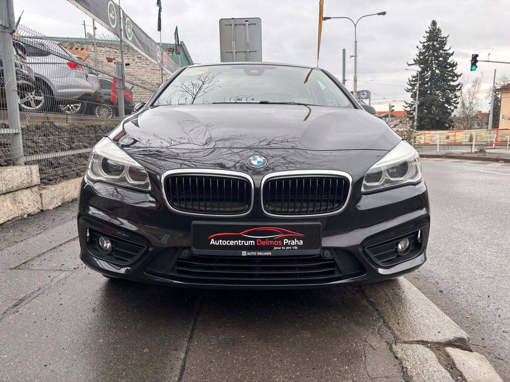 BMW 218 218d/2017/1MAJ-SPORT PACKET,ZÁ
