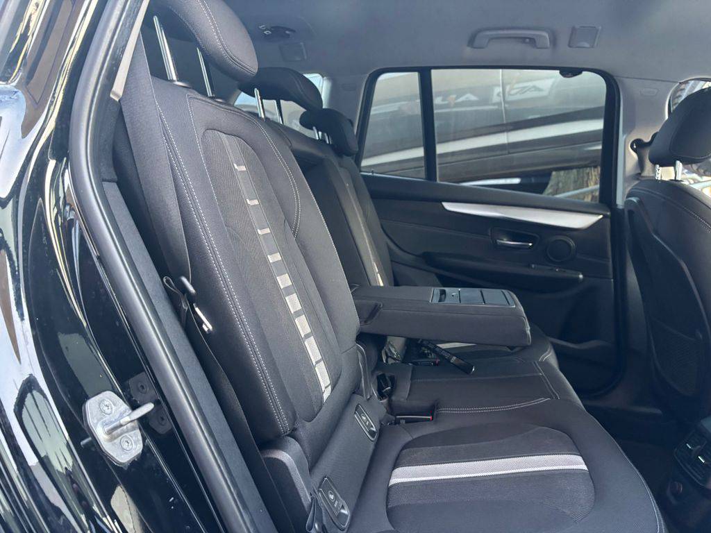 BMW 218 218d/2017/1MAJ-SPORT PACKET,ZÁ