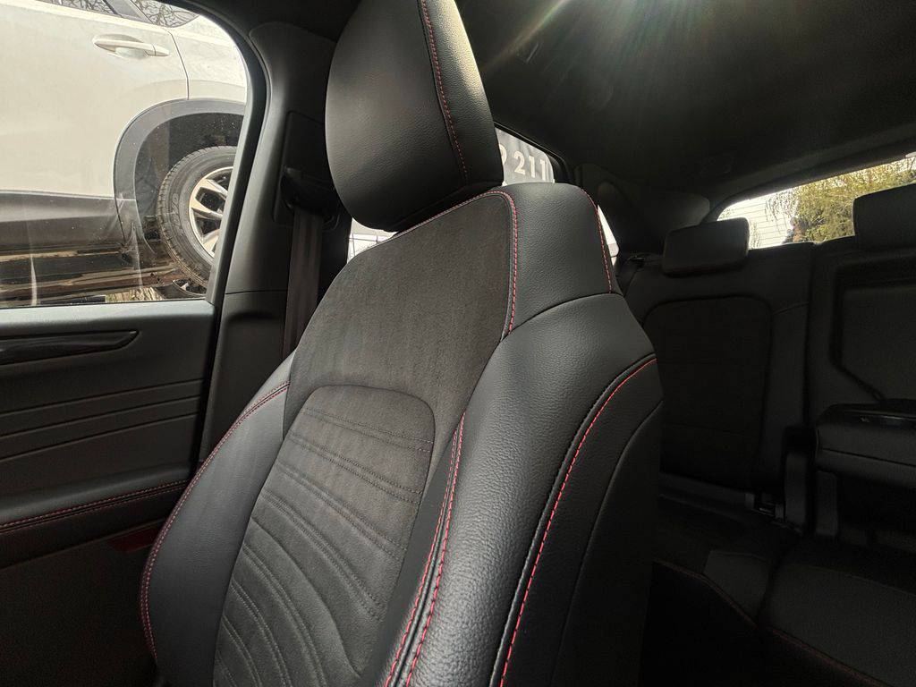 Ford Kuga 2.5PHEV/2023/ST-Line X-1MAJ