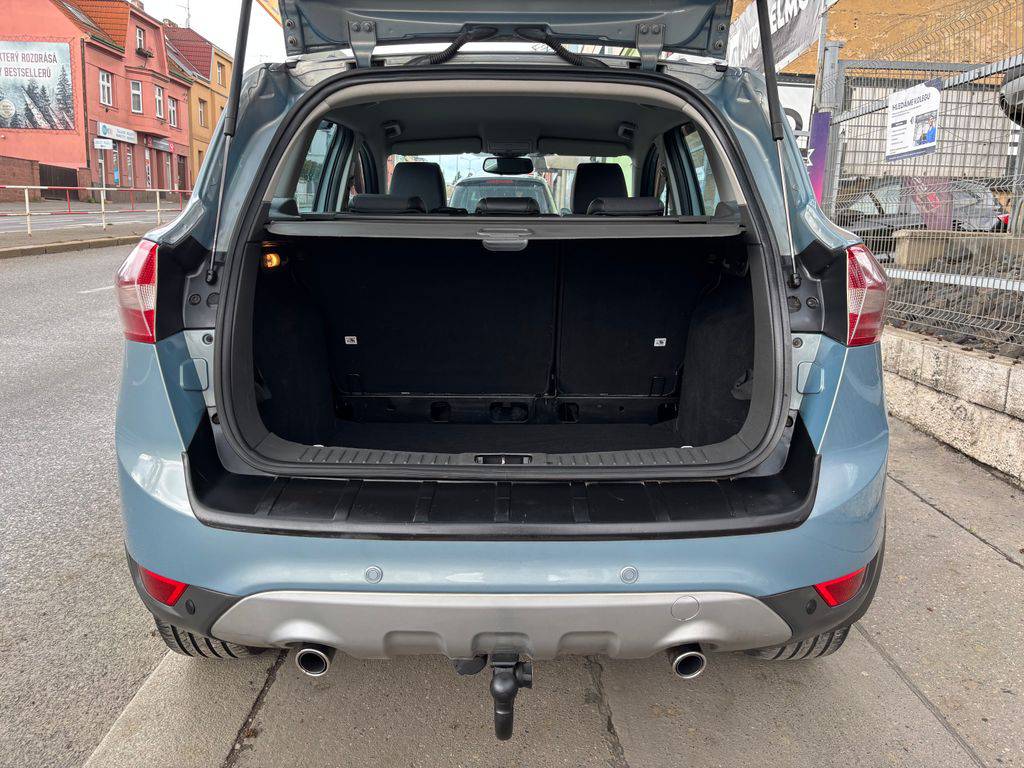 Ford Kuga 2.0TDCi/2010/ČR-4X4-TITANIUM