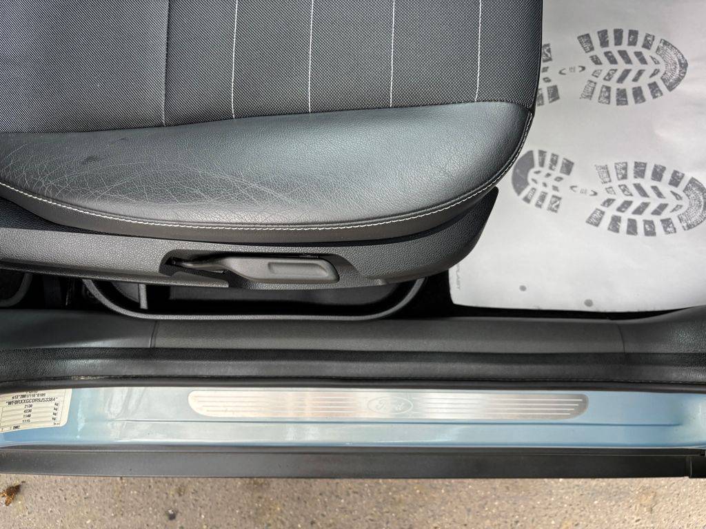 Ford Kuga 2.0TDCi/2010/ČR-4X4-TITANIUM