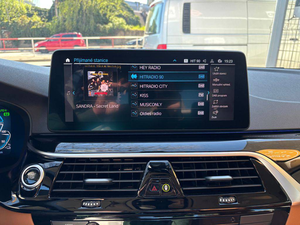 BMW 530 530exDrive/2022/CZ-DPH-1MAJ-ZÁ