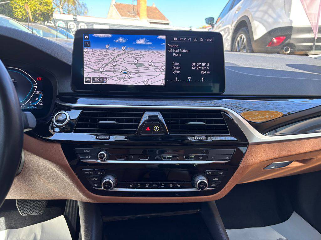 BMW 530 530exDrive/2022/CZ-DPH-1MAJ-ZÁ