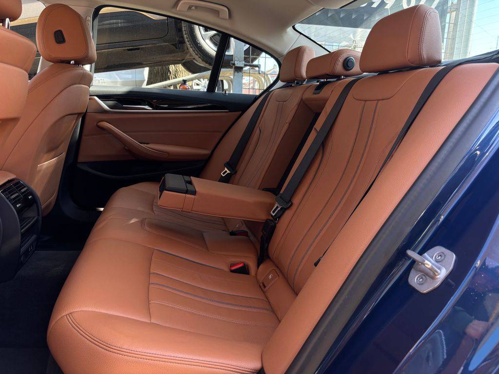 BMW 530 530exDrive/2022/CZ-DPH-1MAJ-ZÁ