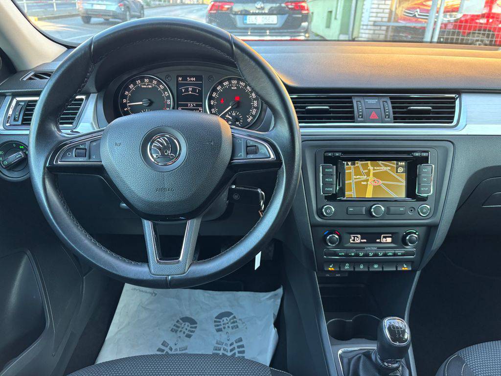 Škoda Rapid 1.6TDI/2014/ELEG.1MAJ-ZÁRUKA12