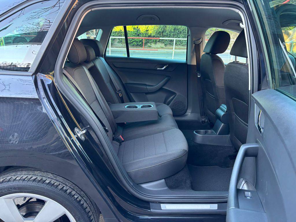 Škoda Rapid 1.6TDI/2014/ELEG.1MAJ-ZÁRUKA12