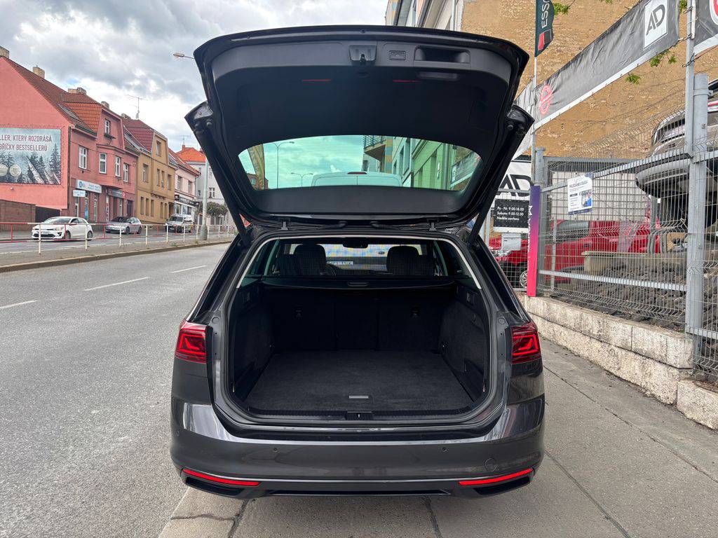 Volkswagen Passat 1.5TSI/2022/1MAJ,WEBASTO-ZÁRUK