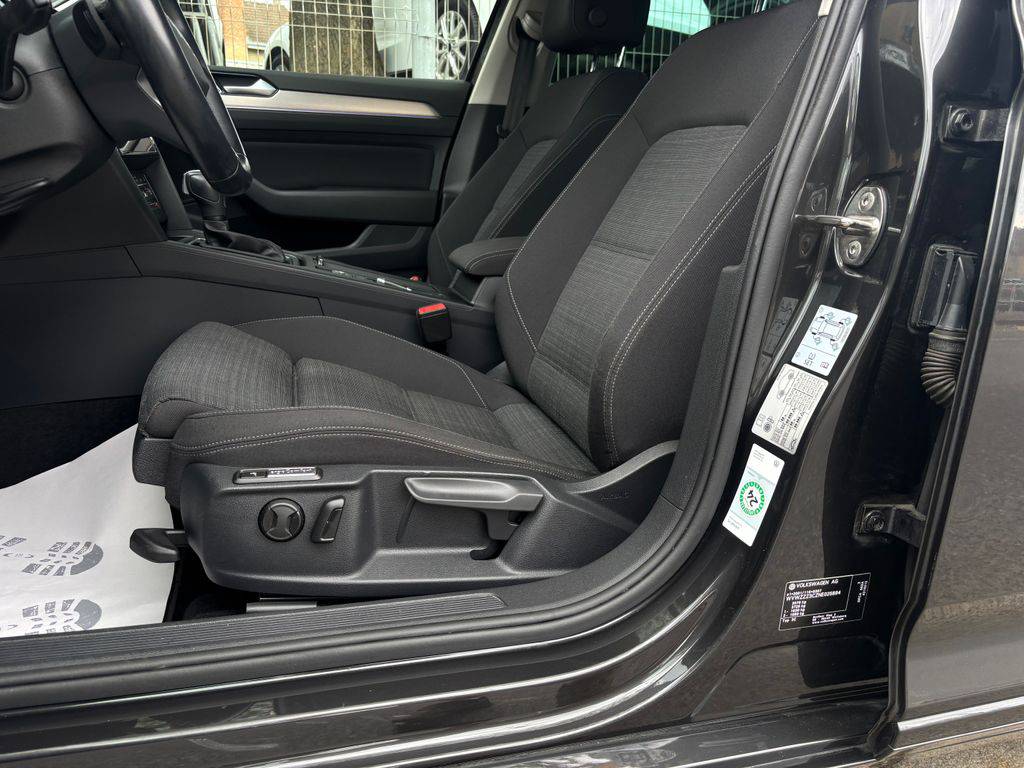 Volkswagen Passat 1.5TSI/2022/1MAJ,WEBASTO-ZÁRUK