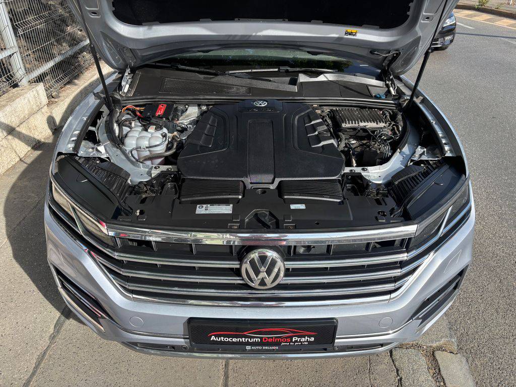 Volkswagen Touareg 3.0TDi-2020-CZ-1MAJ-DPH-WEBAST