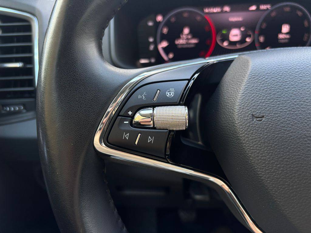 Škoda Karoq 1.6TDi/2023/STYLE.ČR.1M.DPH21%.VIRTUAL