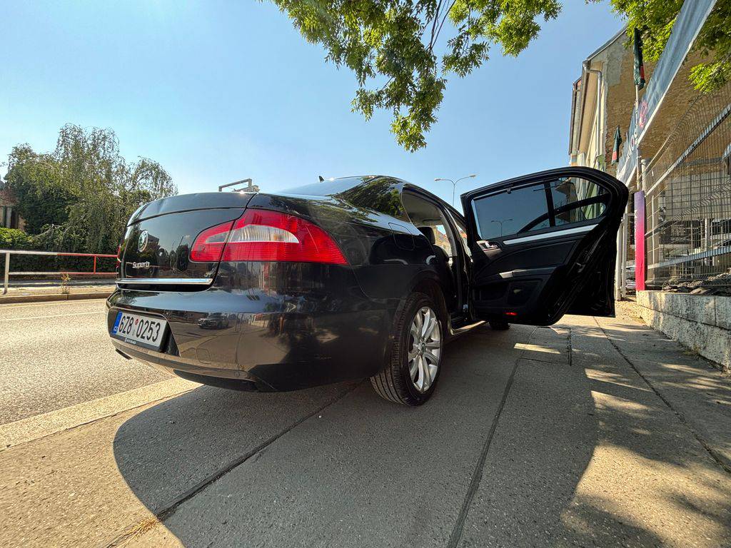 Škoda Superb 2.0TDi-CR/2011/CZ.Exclusive-MA