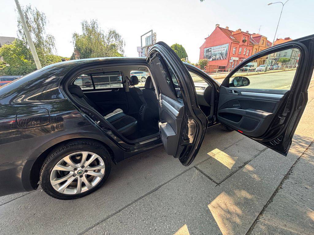 Škoda Superb 2.0TDi-CR/2011/CZ.Exclusive-MA
