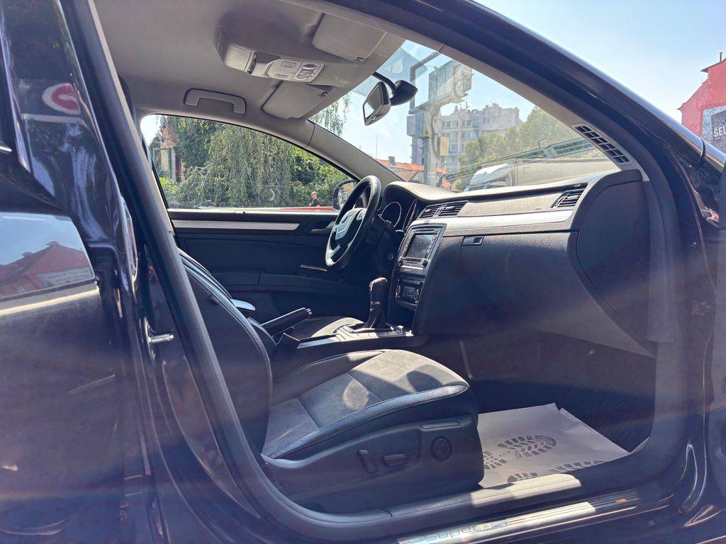 Škoda Superb 2.0TDi-CR/2011/CZ.Exclusive-MA