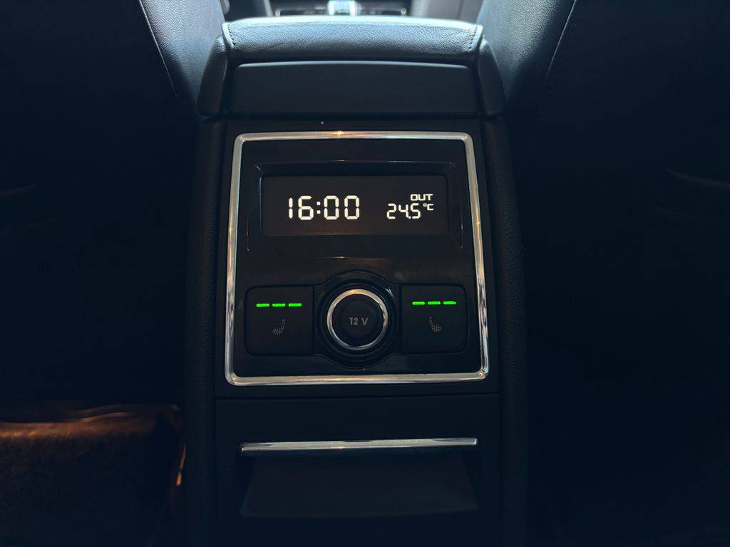 Škoda Superb 2.0TDi-CR/2011/CZ.Exclusive-MA