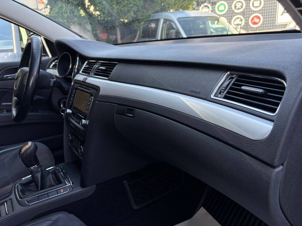 Škoda Superb 2.0TDi-CR/2011/CZ.Exclusive-MA