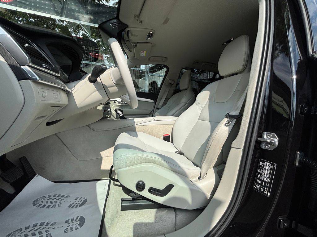 Volvo XC90 D5/2019/MOMENTUM.DPH.ZÁRUKA 12