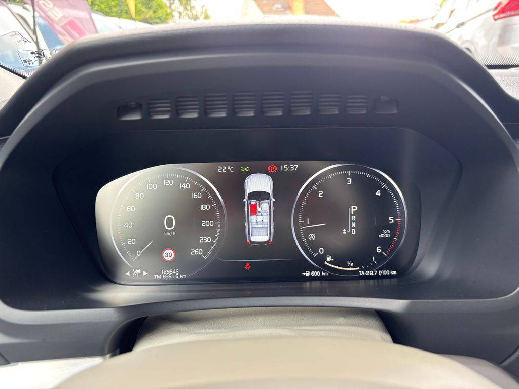Volvo XC90 D5/2019/MOMENTUM.DPH.ZÁRUKA 12