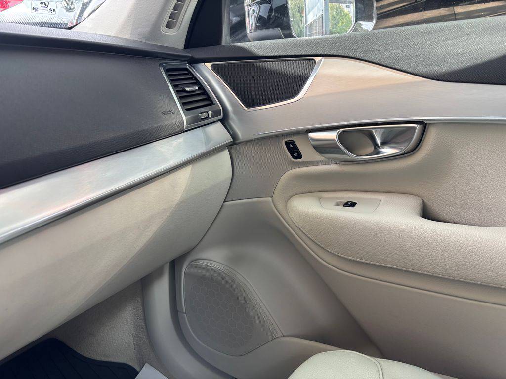 Volvo XC90 D5/2019/MOMENTUM.DPH.ZÁRUKA 12