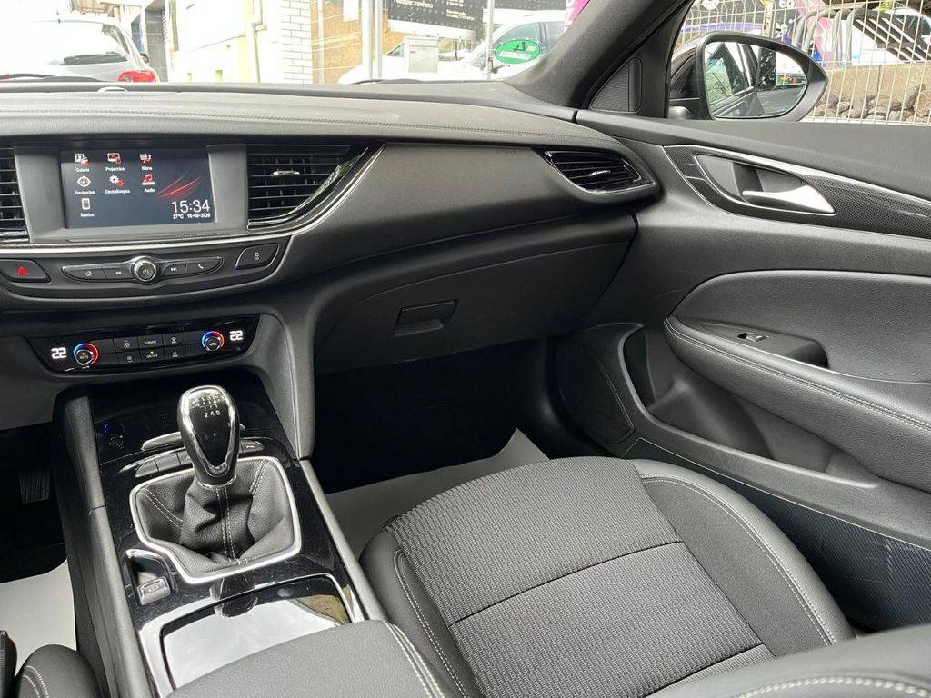 Opel Insignia 2.0CDTi/128KW/2021/SPORTS TOURER/1M-ZÁRUKA12MĚS