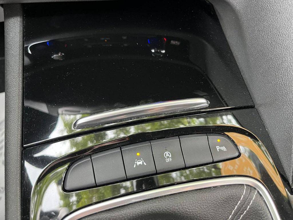 Opel Insignia 2.0CDTi/128KW/2021/SPORTS TOURER/1M-ZÁRUKA12MĚS