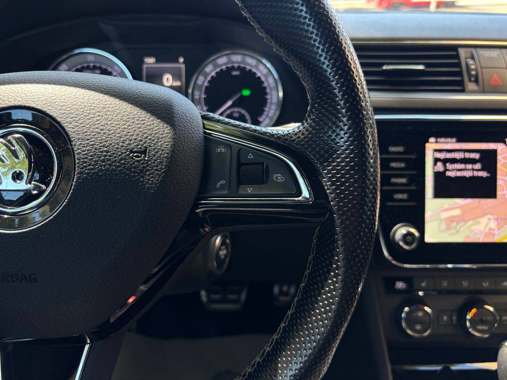 Škoda Superb 2.0TDI-SPORTLINE.4x4.AT.ZÁRUKA 12