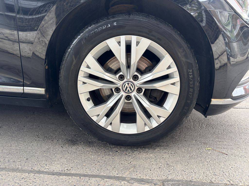 Volkswagen Passat 2.0TDI-140KW/HIGLINE-TAŽNÉ.MANUÁL